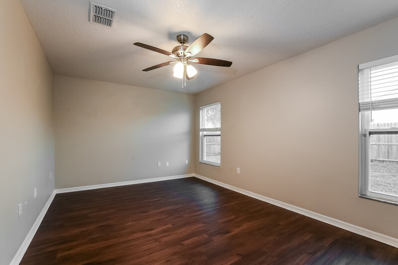 2,210/Mo, 330 Seville Pointe Ave Orlando, FL 32807 Main Bedroom View 2