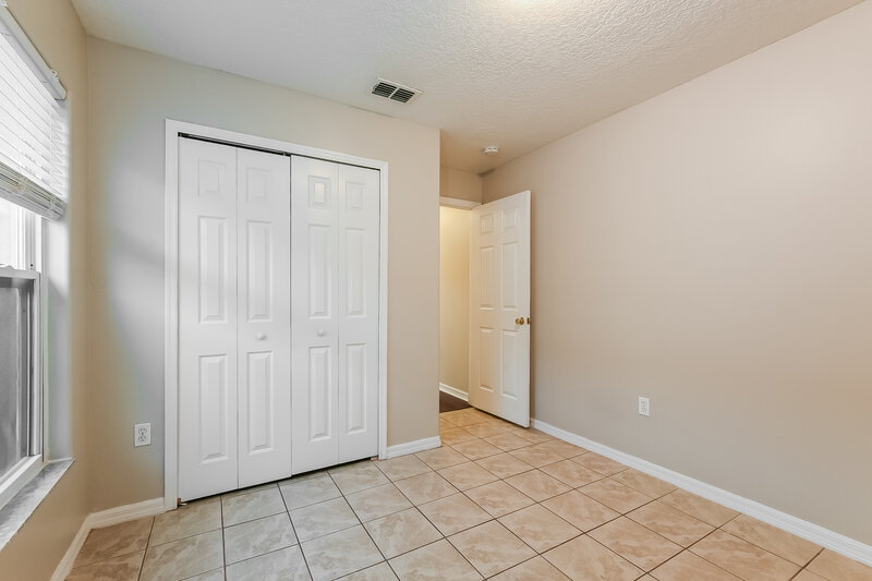 2,210/Mo, 330 Seville Pointe Ave Orlando, FL 32807 Bedroom View