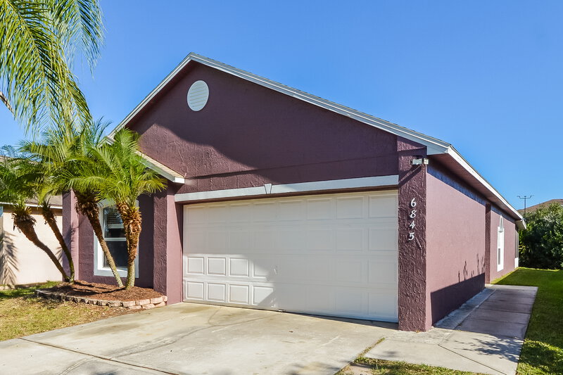 2,080/Mo, 6845 Ebans Bnd Orlando, FL 32807 Front View