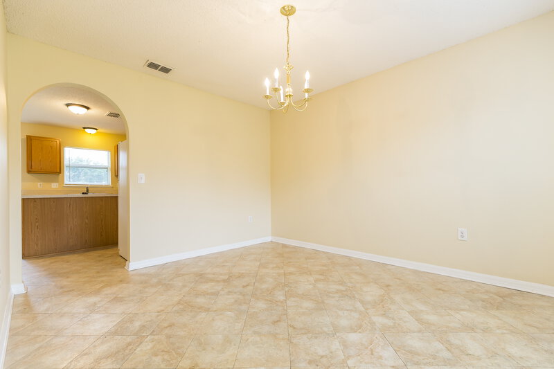 2,020/Mo, 1022 Chateau Cir Minneola, FL 34715 Dining Room View