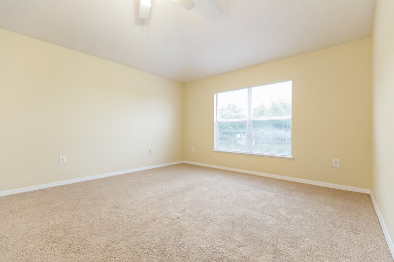 2,020/Mo, 1022 Chateau Cir Minneola, FL 34715 Bedroom View