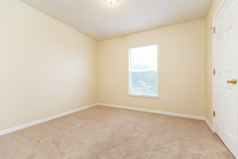 2,020/Mo, 1022 Chateau Cir Minneola, FL 34715 Bedroom View 2