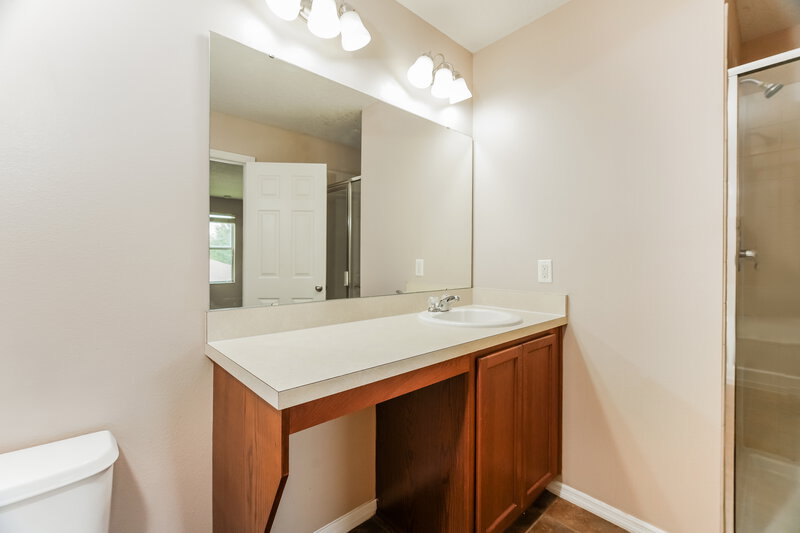 2,415/Mo, 3214 Saint Croix Ln Clermont, FL 34711 Main Bathroom View