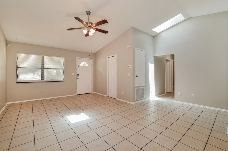 2,125/Mo, 2716 Talladega Drive Orlando, FL 32826 Living Room View