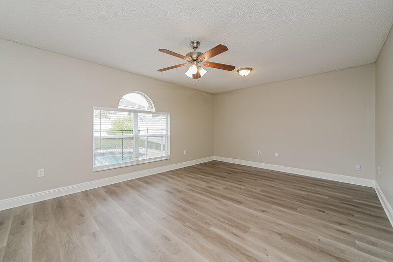 2,575/Mo, 4235 Mendenwood Ln Orlando, FL 32826 Family Room View