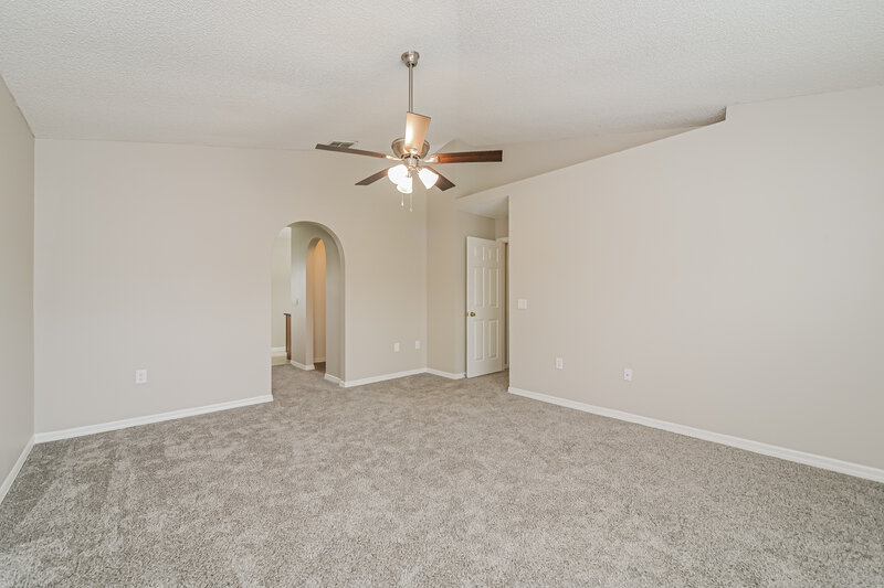 2,575/Mo, 4235 Mendenwood Ln Orlando, FL 32826 Main Bedroom View 2