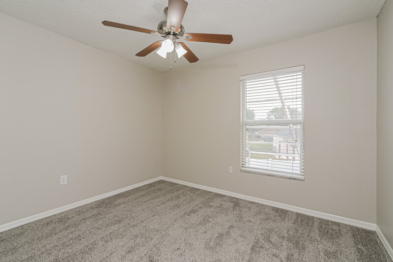 2,575/Mo, 4235 Mendenwood Ln Orlando, FL 32826 Bedroom View 2