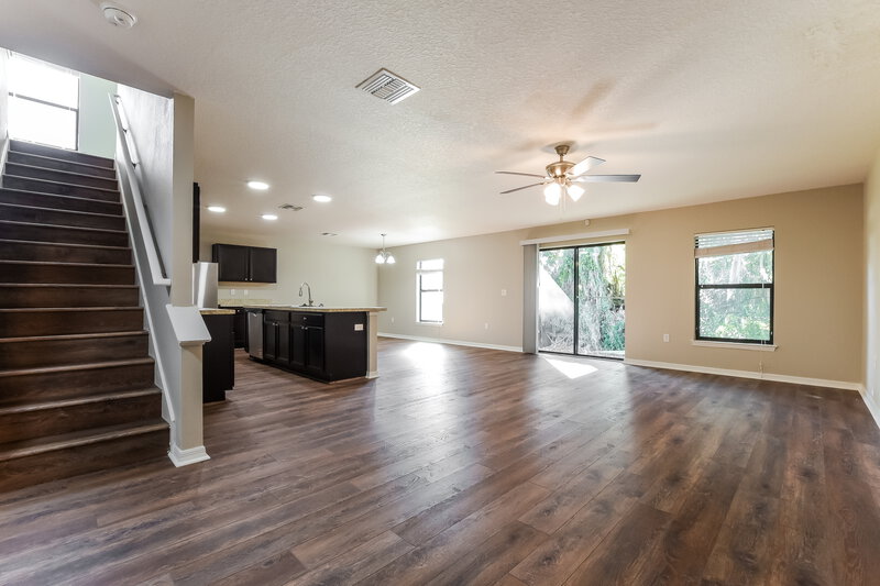 1,970/Mo, 356 Southern Winds Blvd Deland, FL 32720 Living Room View 2