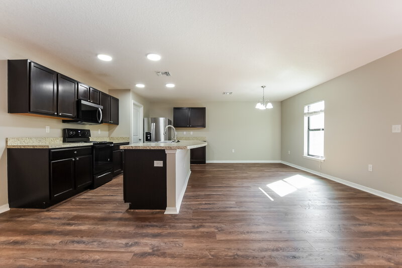 1,970/Mo, 356 Southern Winds Blvd Deland, FL 32720 Kitchen View 2