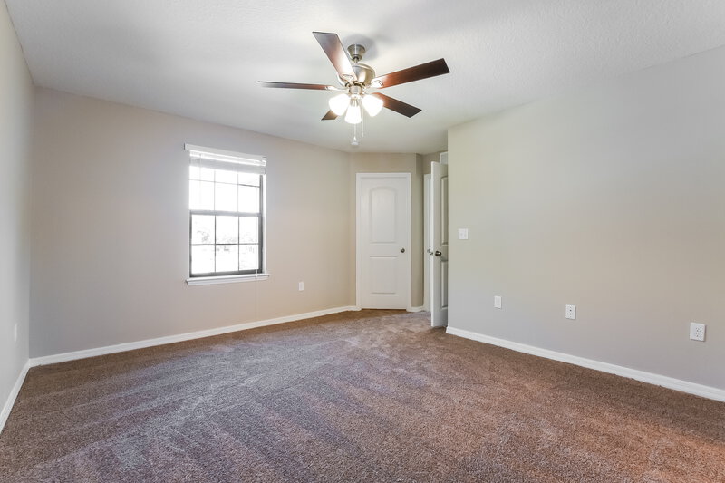 1,970/Mo, 356 Southern Winds Blvd Deland, FL 32720 Main Bedroom View 2