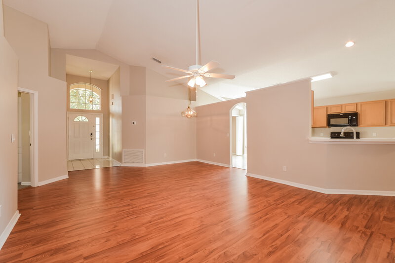 2,270/Mo, 2073 Nexus Ct Apopka, FL 32712 Living Room View