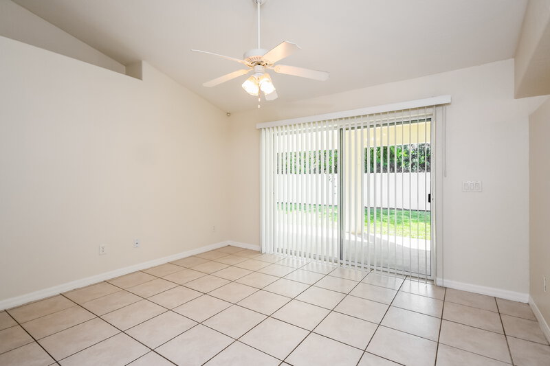 2,085/Mo, 2926 Jebidiah Loop Saint Cloud, FL 34772 Family Room View