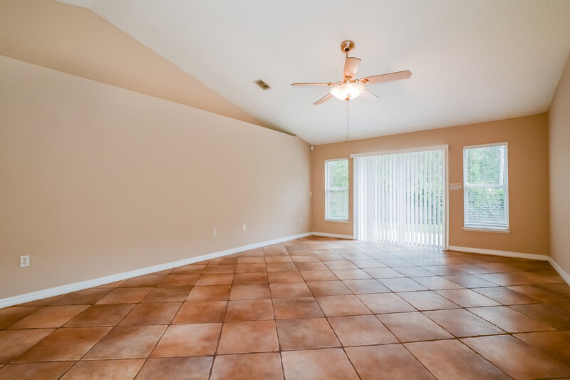 2,225/Mo, 10546 Rocking a Run Orlando, FL 32825 Living Room View