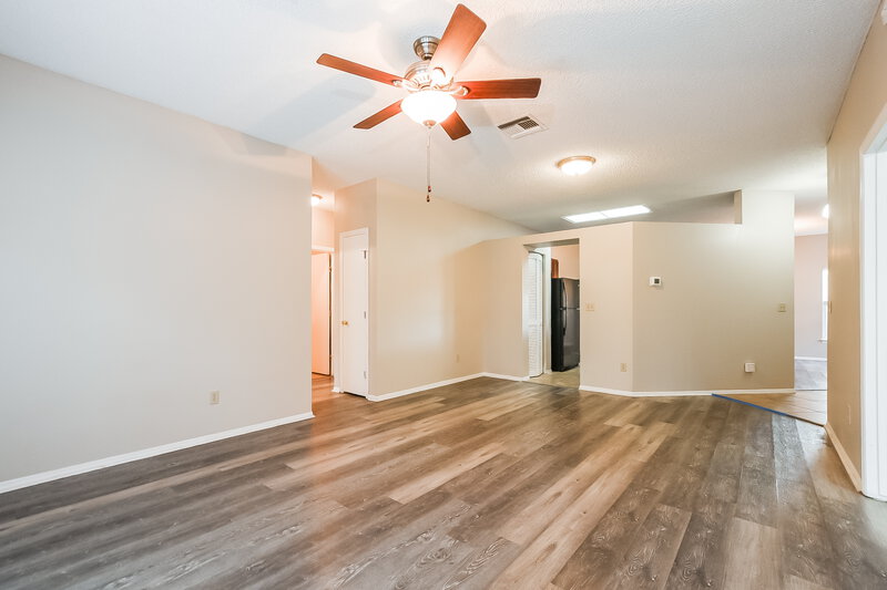 2,150/Mo, 336 Cello Cir Winter Springs, FL 32708 Living Room View 2