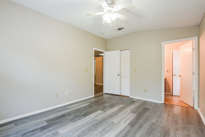 2,150/Mo, 336 Cello Cir Winter Springs, FL 32708 Main Bedroom View 2
