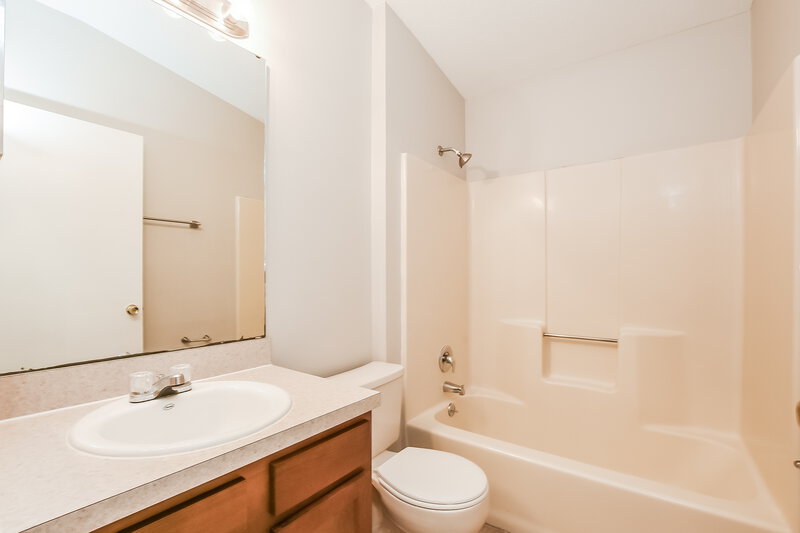 2,150/Mo, 336 Cello Cir Winter Springs, FL 32708 Bathroom View
