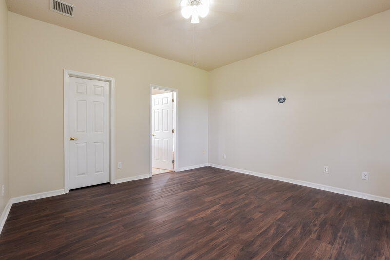 1,860/Mo, 4829 Cape Hatteras Dr Clermont, FL 34714 Main Bedroom View