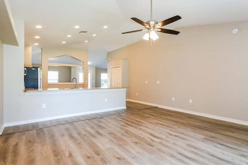 2,375/Mo, 2813 Latter Day Ct Saint Cloud, FL 34772 Family Room View 2