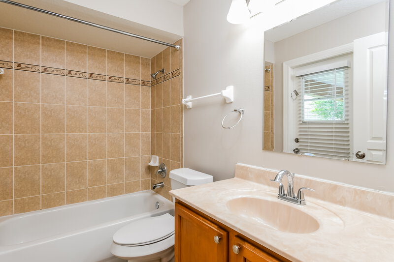 2,375/Mo, 2813 Latter Day Ct Saint Cloud, FL 34772 Bathroom View