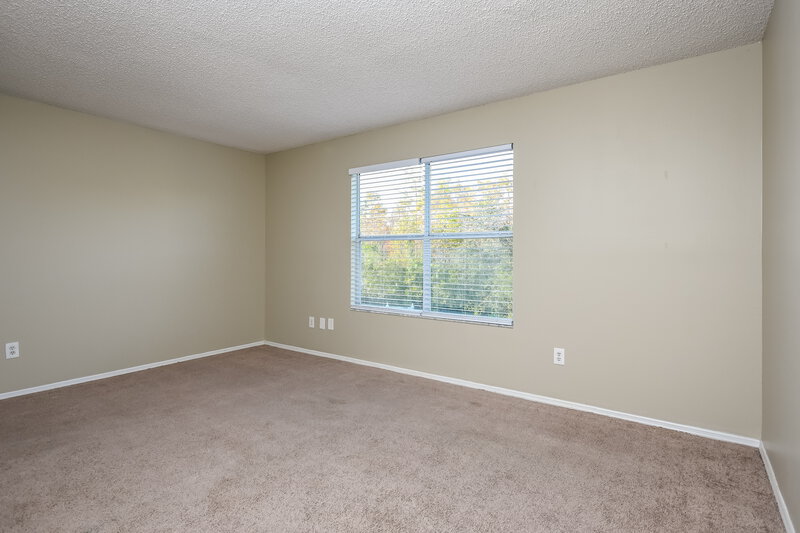 2,370/Mo, 307 Sanddollar Ct Kissimmee, FL 34743 Main Bedroom View