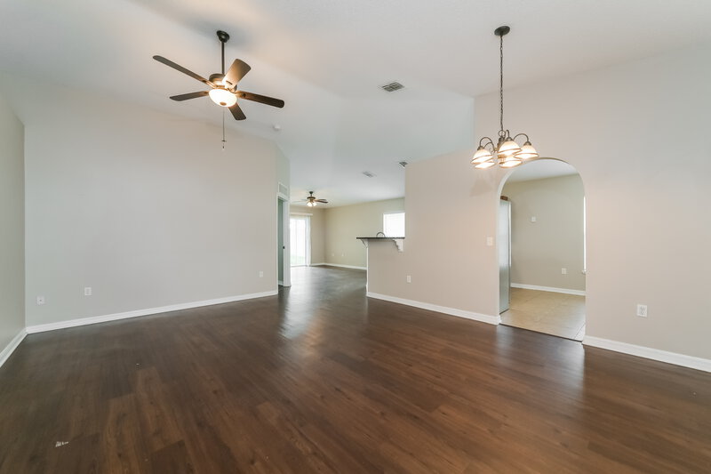 2,130/Mo, 5470 Silver Thistle Ln Saint Cloud, FL 34772 Living Room View