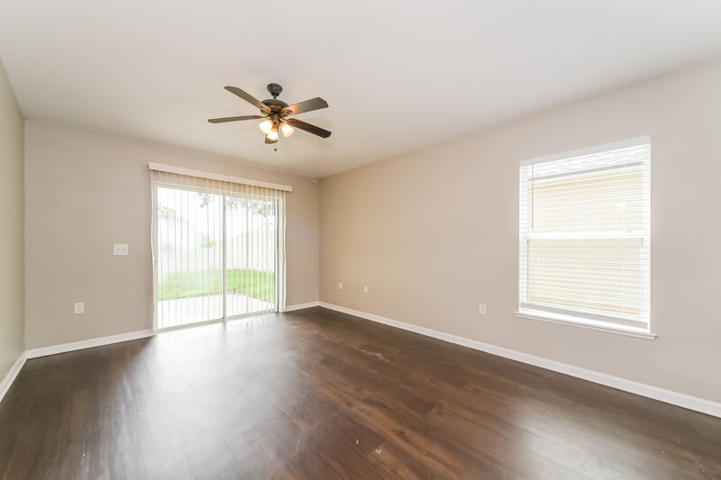 2,130/Mo, 5470 Silver Thistle Ln Saint Cloud, FL 34772 Family Room View