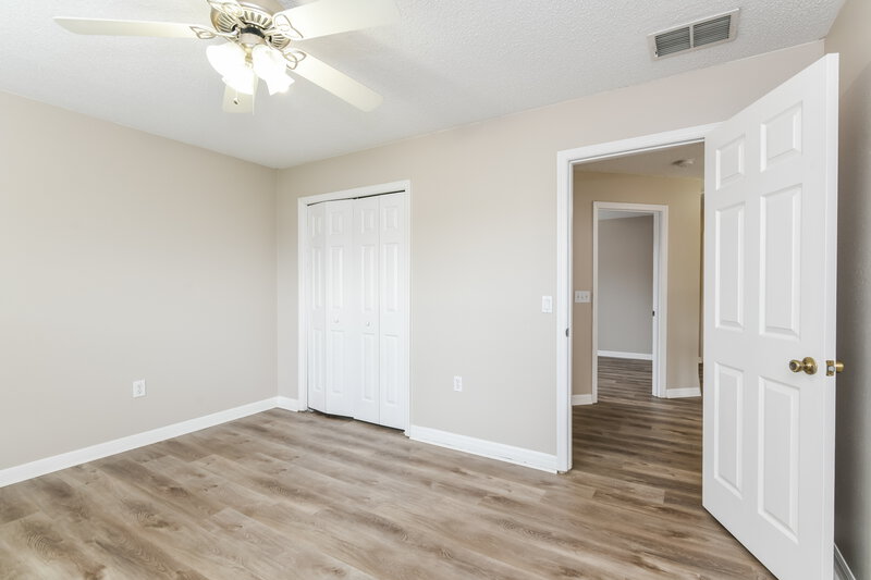 2,550/Mo, 1027 Woodsong Way Clermont, FL 34714 Main Bedroom View 2