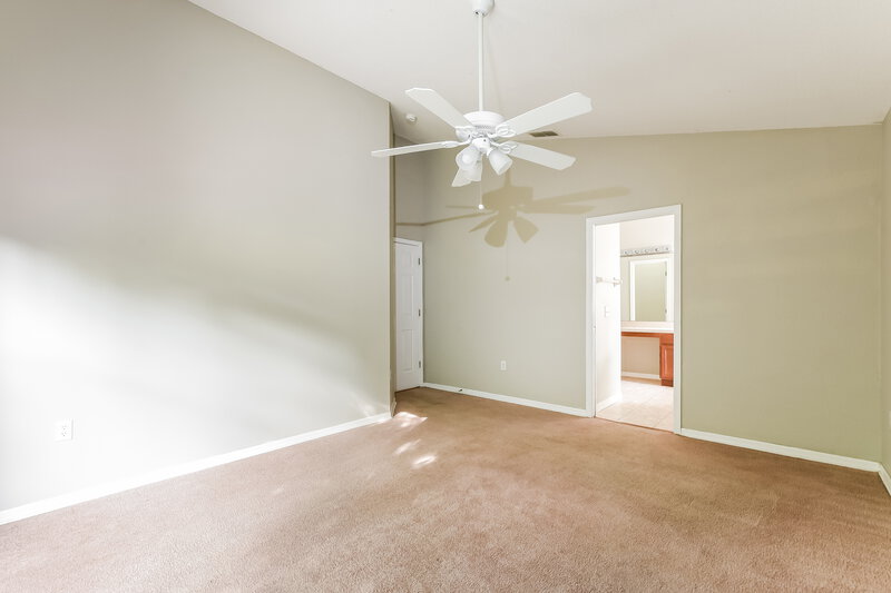 2,405/Mo, 2430 Winchester Blvd Kissimmee, FL 34743 Main Bedroom View 2
