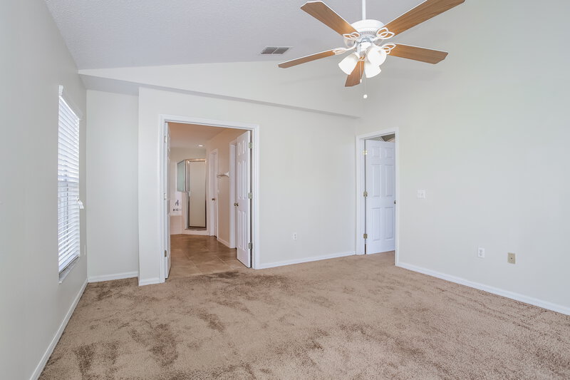 2,285/Mo, 1300 Creekview Ct Saint Cloud, FL 34772 Main Bedroom View