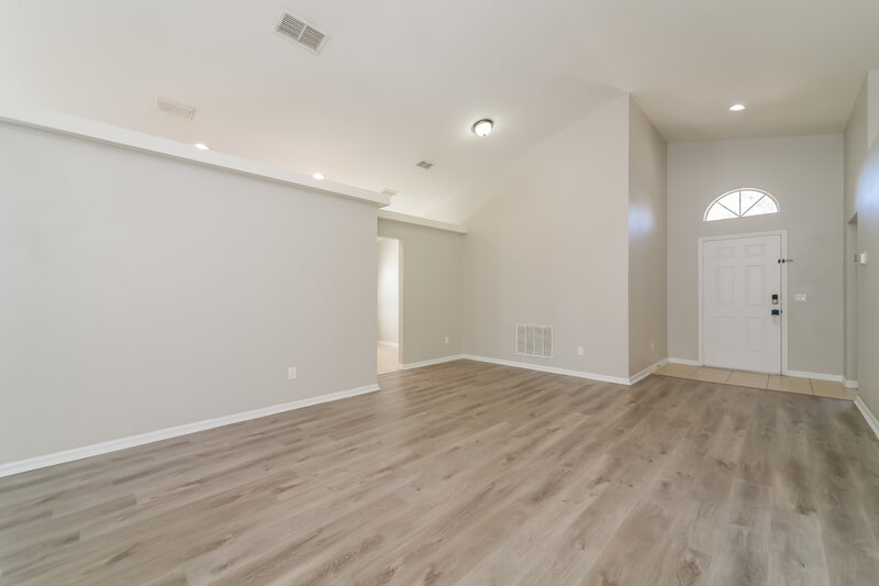 2,035/Mo, 2628 Sunningdale Dr Kissimmee, FL 34746 Living Room View 2