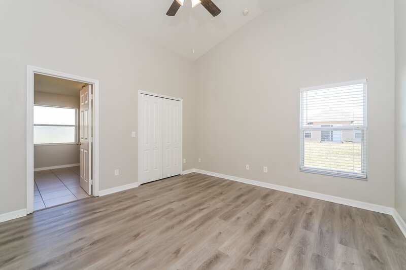 2,035/Mo, 2628 Sunningdale Dr Kissimmee, FL 34746 Main Bedroom View