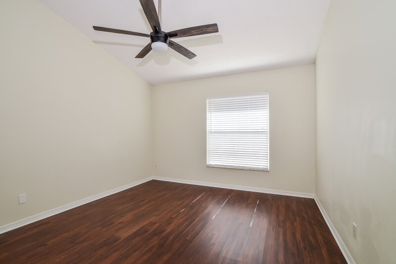 2,200/Mo, 8000 Stirrupwood Ct Orlando, FL 32818 Main Bedroom View