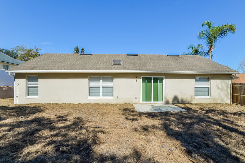 2,200/Mo, 8000 Stirrupwood Ct Orlando, FL 32818 Rear View