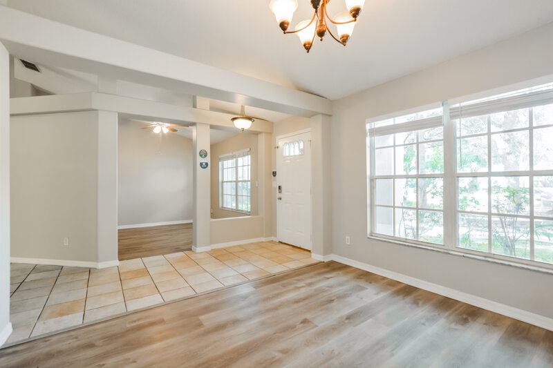2,510/Mo, 4373 King Edward Dr Orlando, FL 32826 Dining Room View 2