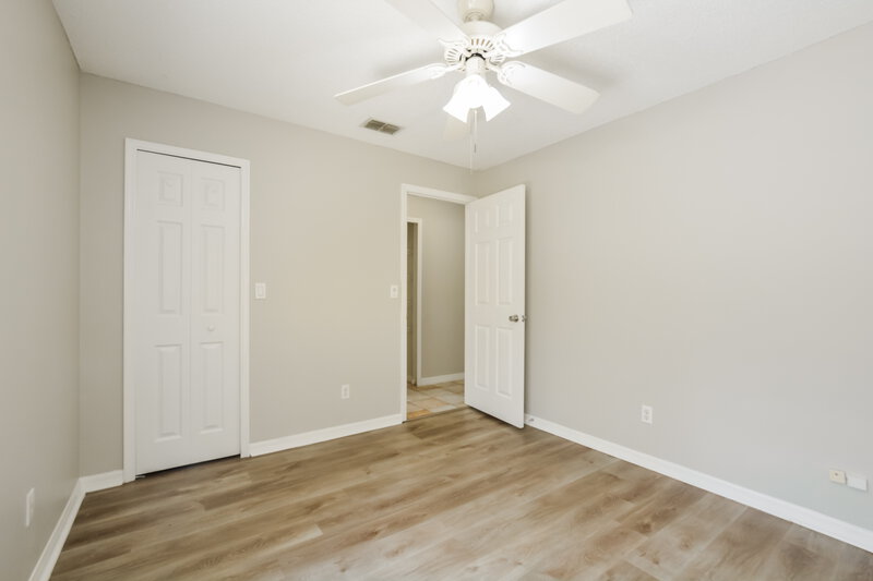2,510/Mo, 4373 King Edward Dr Orlando, FL 32826 Bedroom View 4