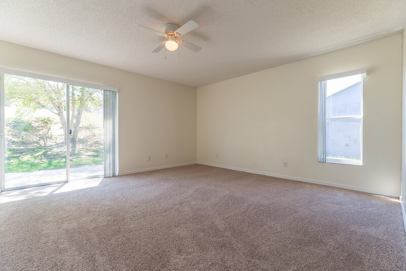 2,195/Mo, 13117 Moonflower Ct Clermont, FL 34711 Living Room View 2