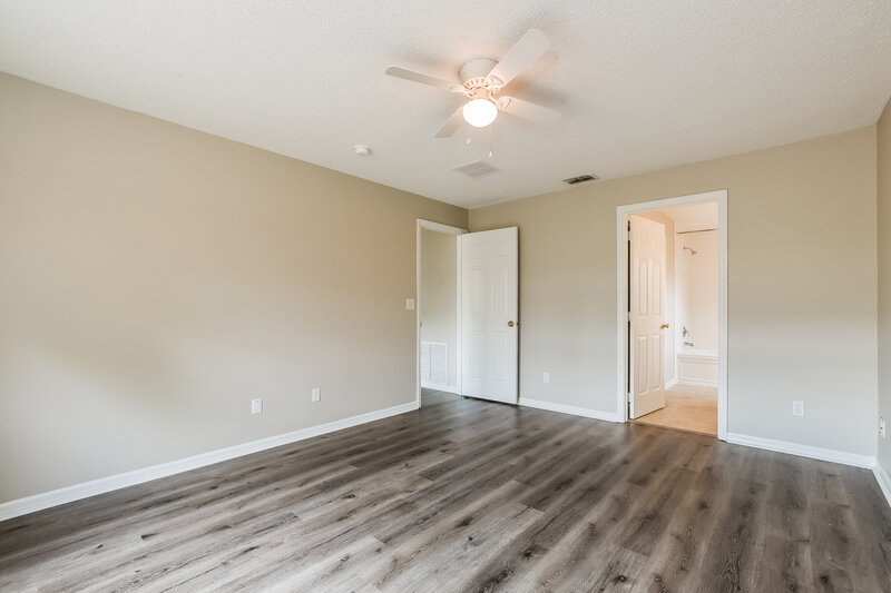 2,165/Mo, 13117 Moonflower Ct Clermont, FL 34711 Main Bedroom View 2