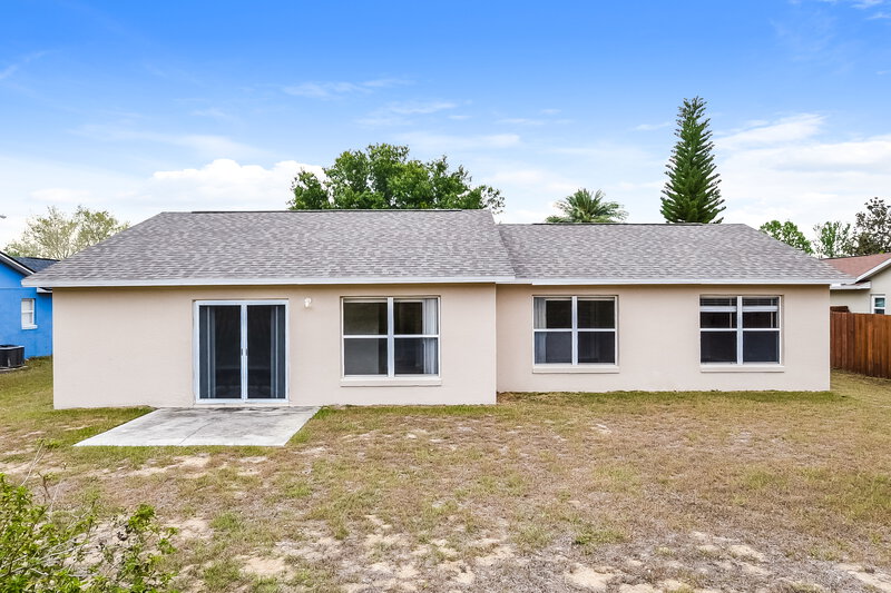 2,165/Mo, 13117 Moonflower Ct Clermont, FL 34711 Rear View