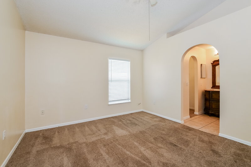 2,055/Mo, 12641 Parkbury Dr Orlando, FL 32828 Main Bedroom View