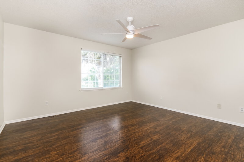 2,585/Mo, 1231 Heather Lake Dr Orlando, FL 32824 Main Bedroom View