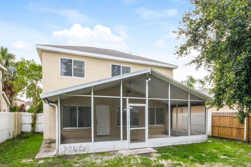 2,585/Mo, 1231 Heather Lake Dr Orlando, FL 32824 Rear View