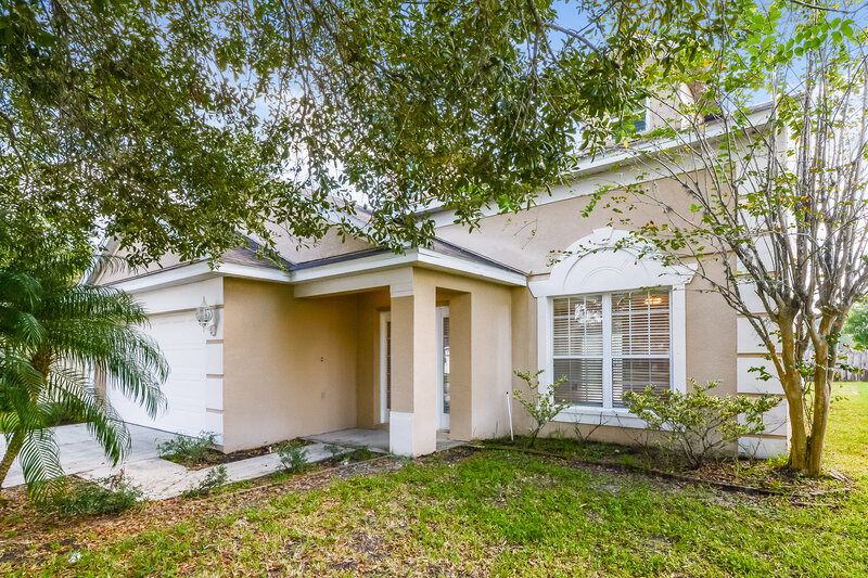 2,485/Mo, 1931 Colonial Woods Blvd Orlando, FL 32826 Front View