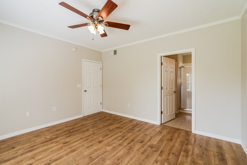 2,485/Mo, 1931 Colonial Woods Blvd Orlando, FL 32826 Main Bedroom View