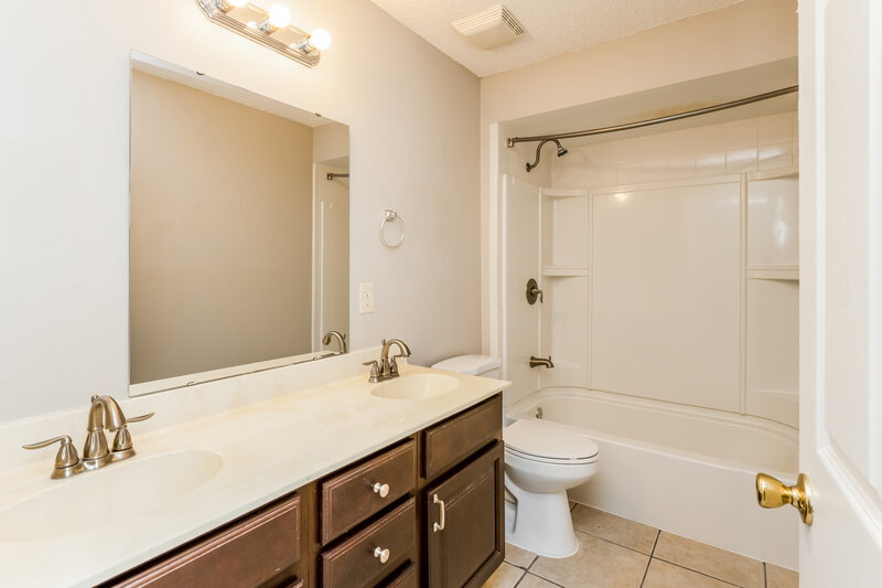 2,265/Mo, 3111 Turret Dr Kissimmee, FL 34743 Bathroom View