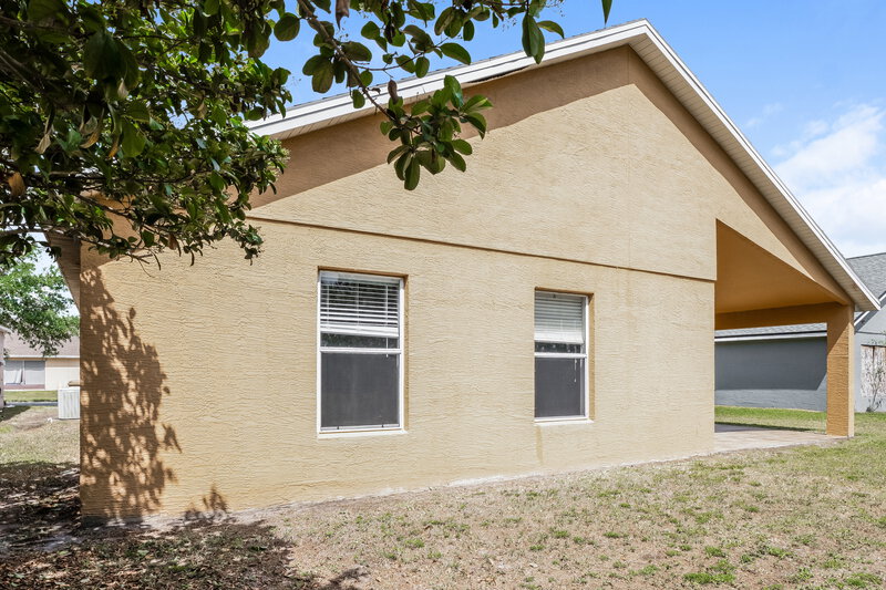 2,265/Mo, 3111 Turret Dr Kissimmee, FL 34743 Rear View