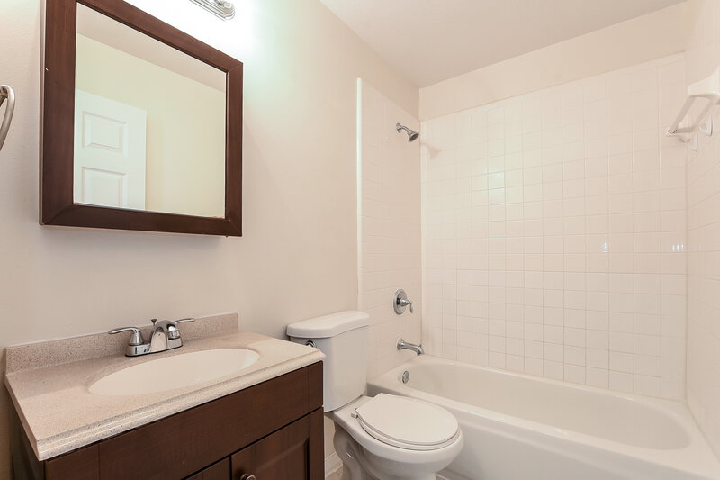 2,450/Mo, 2556 Coachbridge Ct Oviedo, FL 32766 Bathroom View