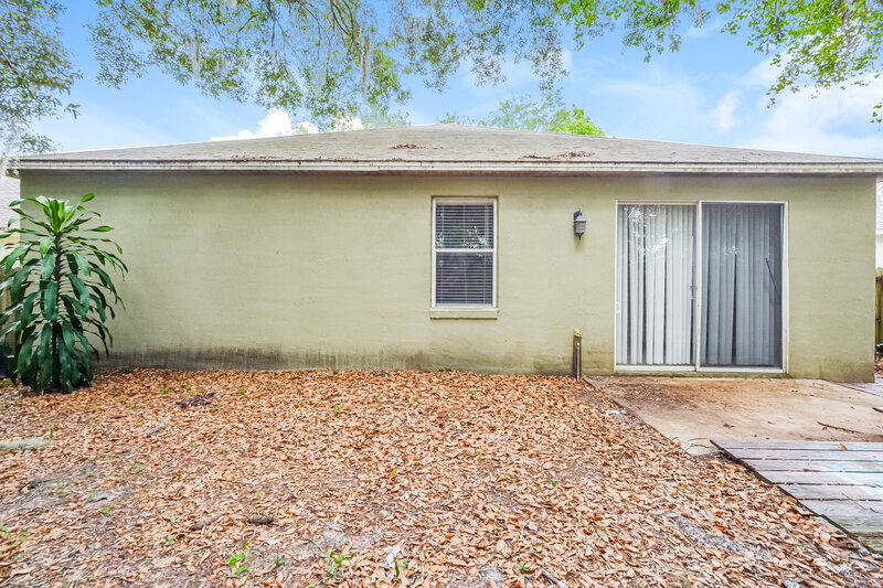 2,535/Mo, 13732 Meadowpark Ave Orlando, FL 32826 Rear View