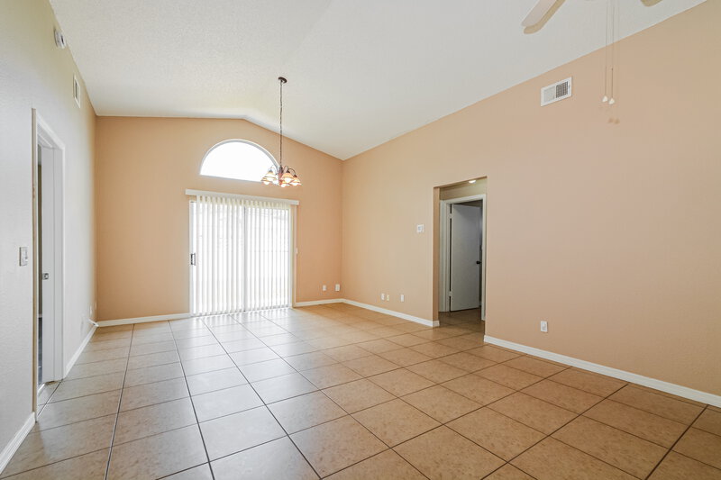 2,220/Mo, 3100 Orchard Pl Kissimmee, FL 34743 Living Room View