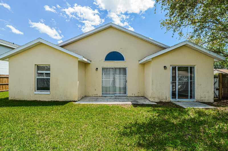 2,220/Mo, 3100 Orchard Pl Kissimmee, FL 34743 Rear View
