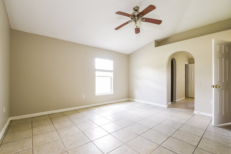 2,205/Mo, 6853 Westlake Blvd Orlando, FL 32810 Main Bedroom View 2